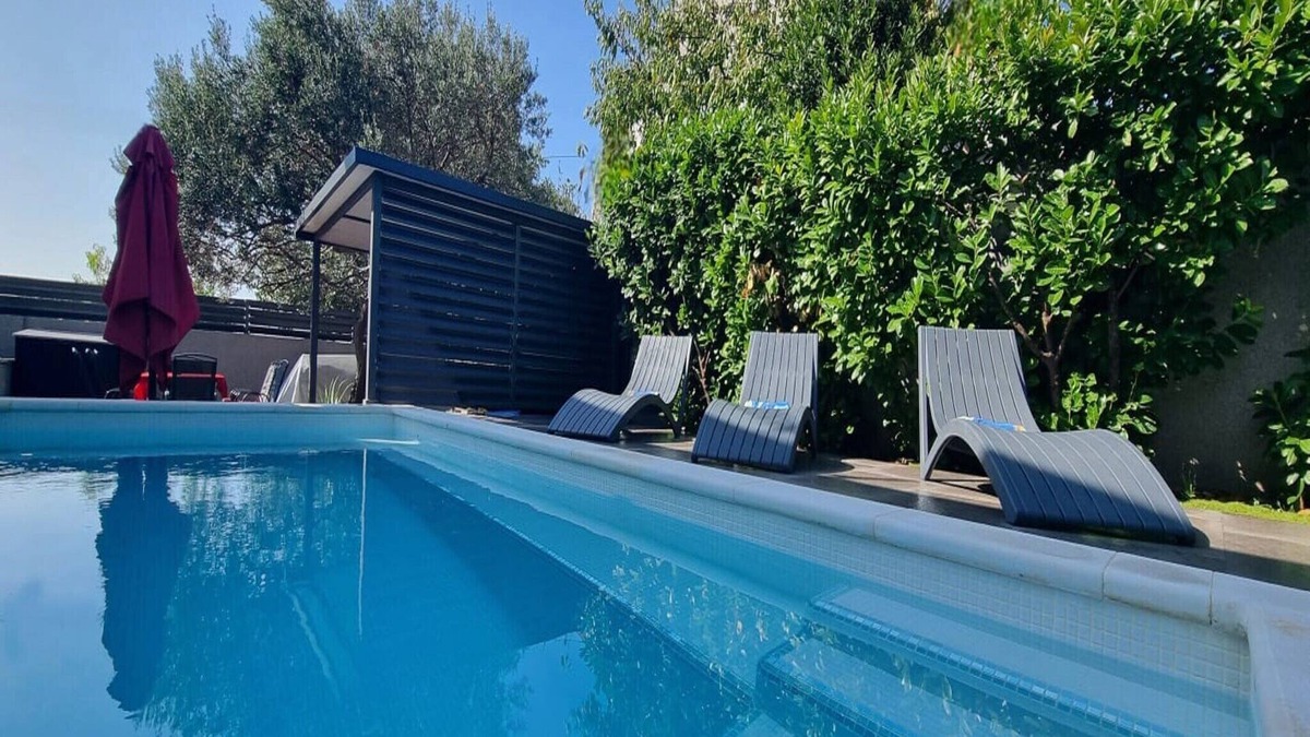 Rudine Apartment | Spacious apartment in Kastel Novi