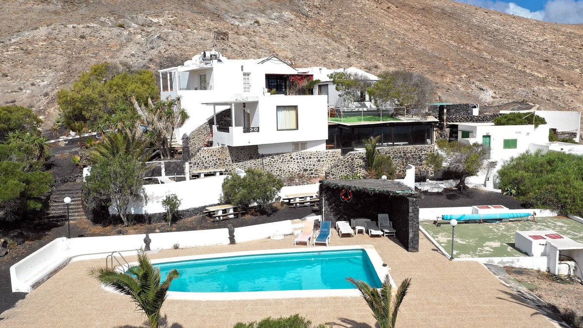 Yaiza Apartment | spacious apartment in a complex of 4 in quiet area