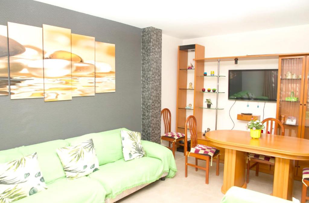 Garrucha Apartment | Spacious Apartment in Garrucha with Sea View 80 m²
