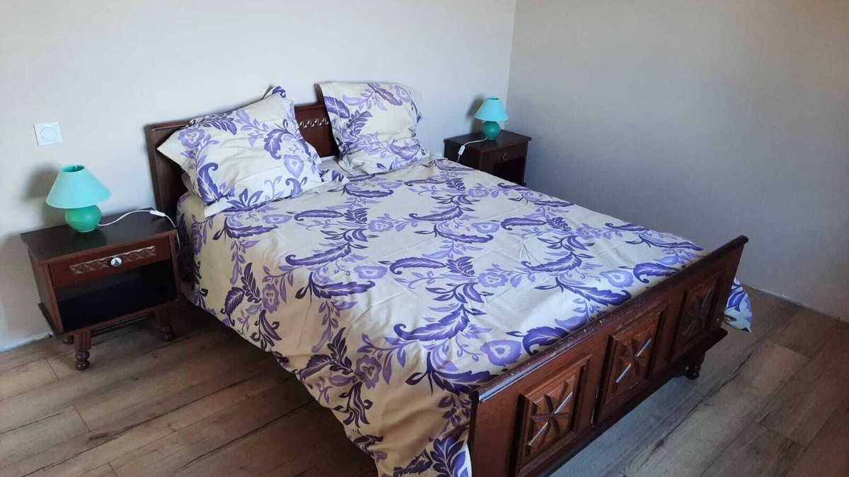 Campsas House | Spacious apartment in the heart of the vineyards 🖤 between Montauban and Toulouse