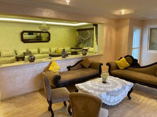 Bni Makada Apartment | Spacious Apartment