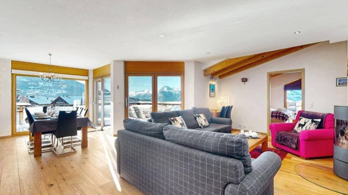 Veysonnaz Apartment | Spacious apartment near cable car