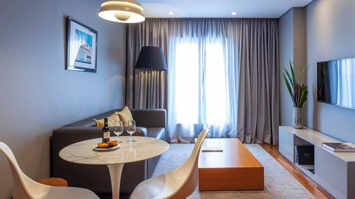 Santo Antonio Hotel | Spacious Apartment with Full Kitchen, Private Parking, Comfort at Altis Prime