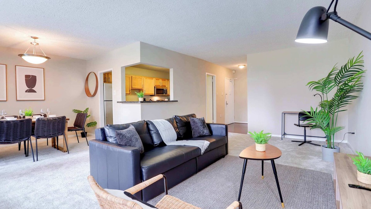 Aurora Highlands Apartment | Spacious Apt Near D.C. & Metro
