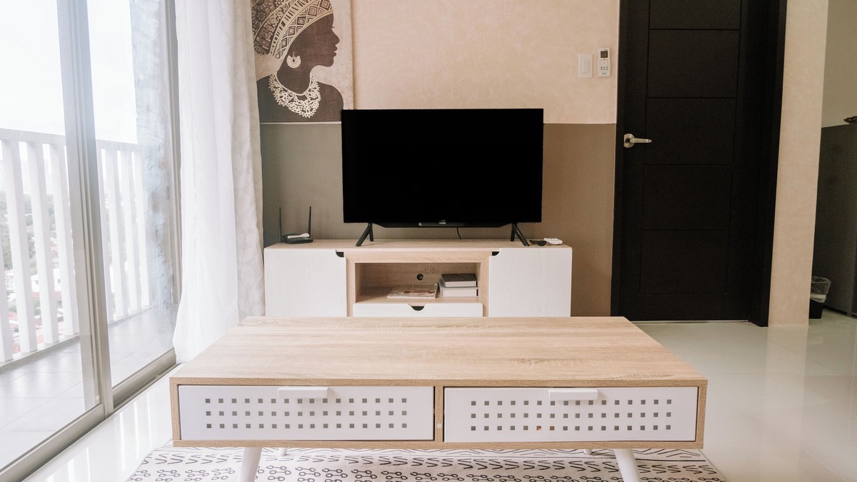 Mandurriao Condo | Spacious Barkada Gathering