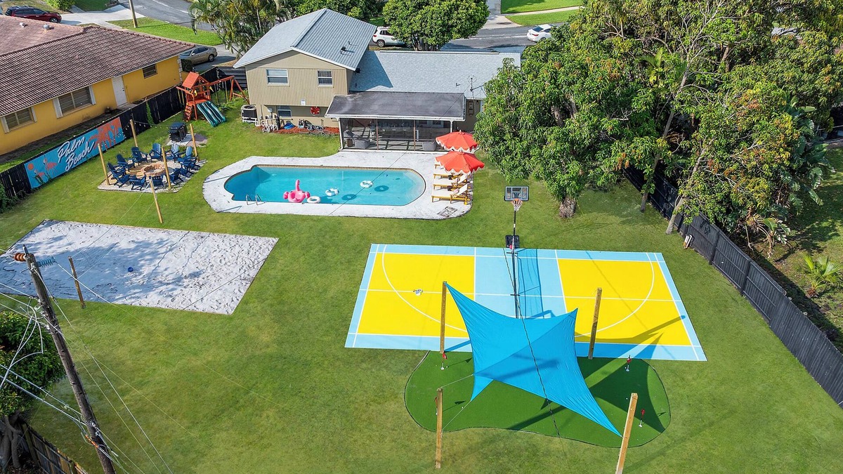 Palm Beach - West Palm Beach House | Spacious Beach Retreat | Private Pool | Pickleball