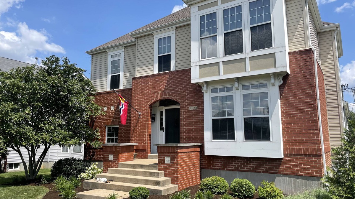 The Gate House | ☆ Spacious Beautiful 3BR ☆ Hot Tub ☆Near Downtown