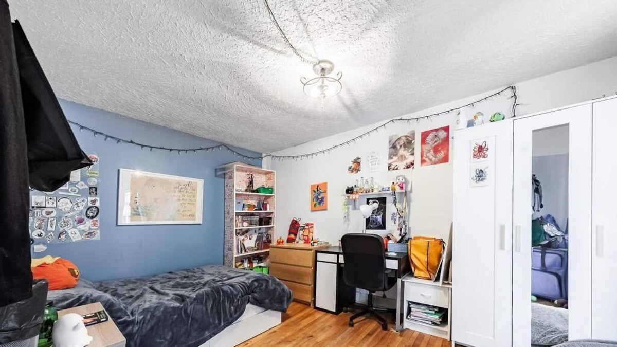 Lachine House | Spacious bedroom apartment Free Parking Wi-Fi Park