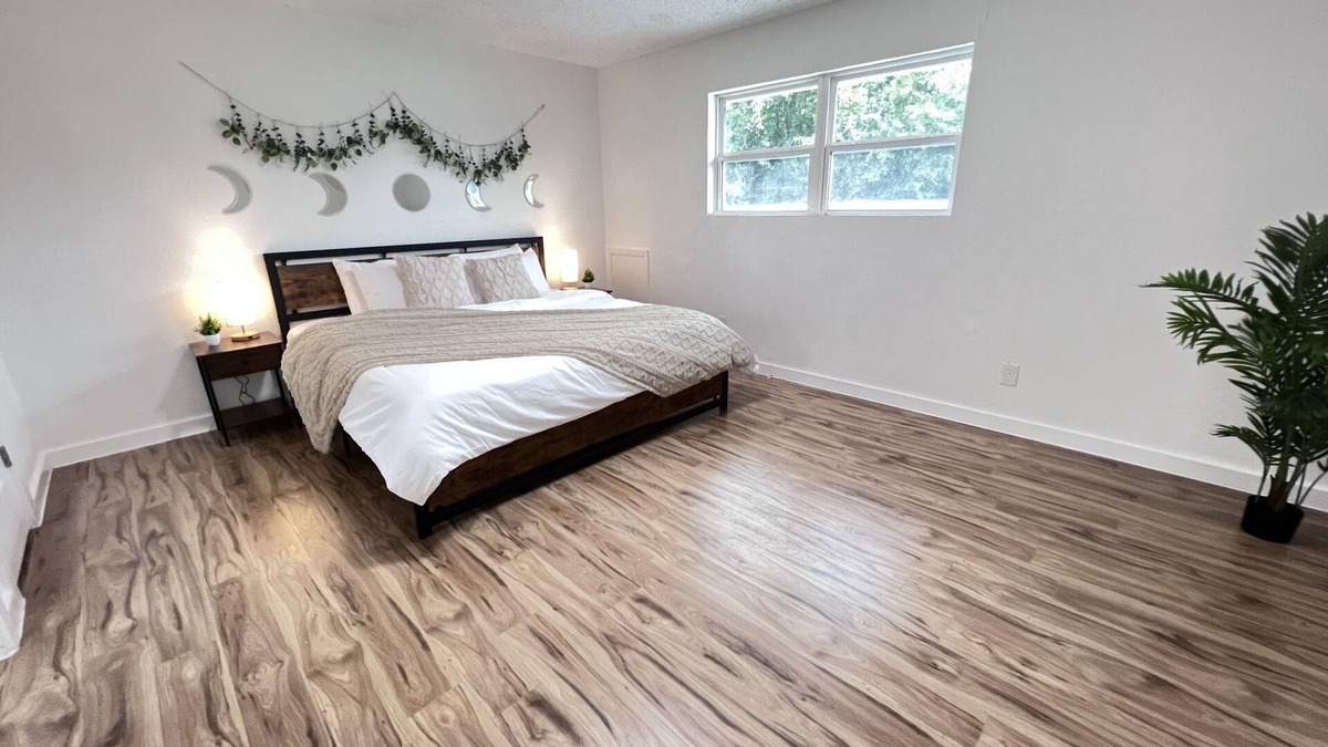 St. John - Coronado Hills House | Spacious Boho Style 3 Bedroom Duplex