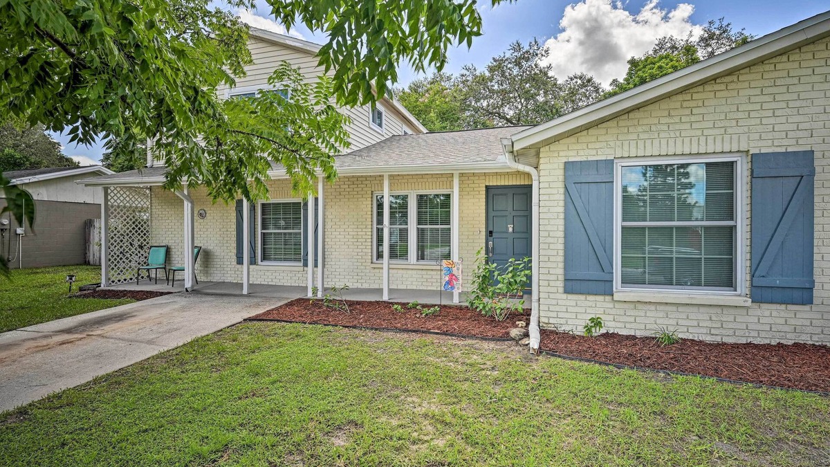 Seffner Community Alliance House | Spacious Brandon Home w/Private Outdoor Pool