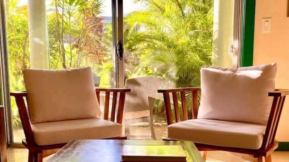 Princeville House | Spacious, breezy Princeville condo close to beaches.