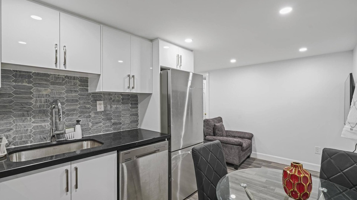 Bendale House | spacious.