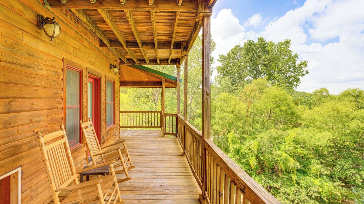 Medicine Park Cabin | Spacious Cabin w/Views, Near Lake Lawtonka!