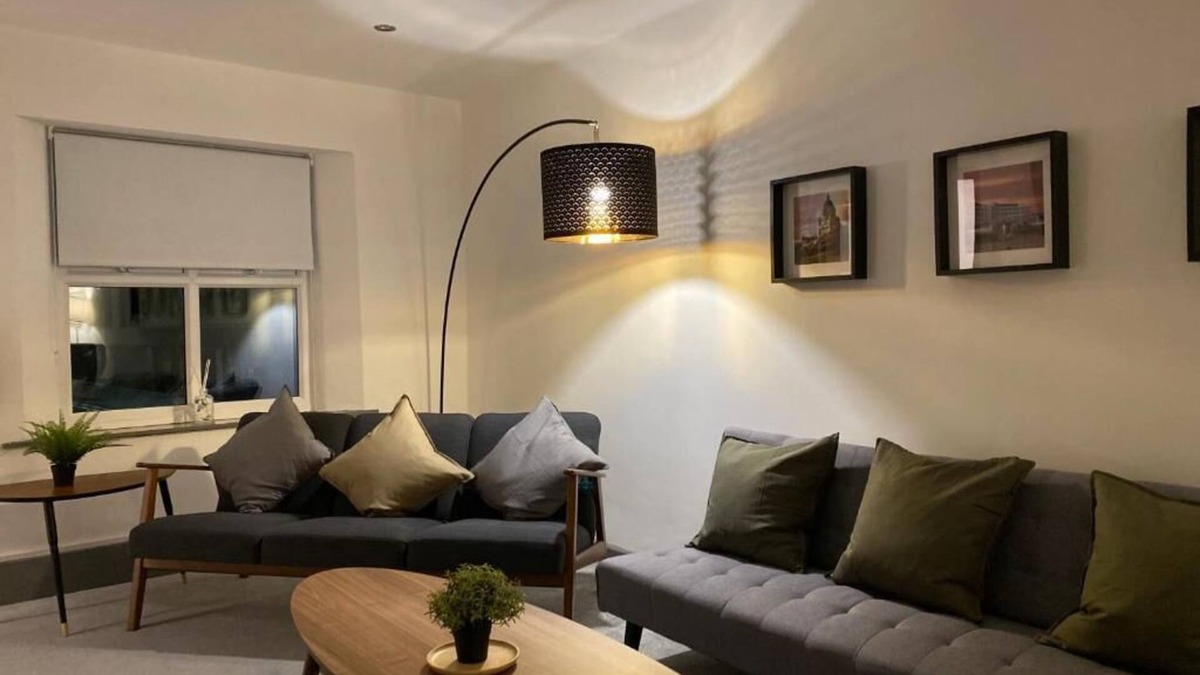 Lancaster House | Spacious city centre property