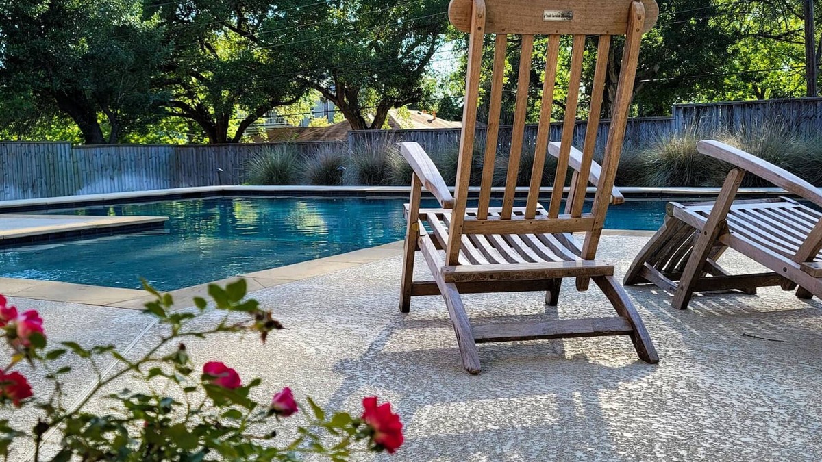 Bellville Apartment | Spacious Clubhouse Suite Pool