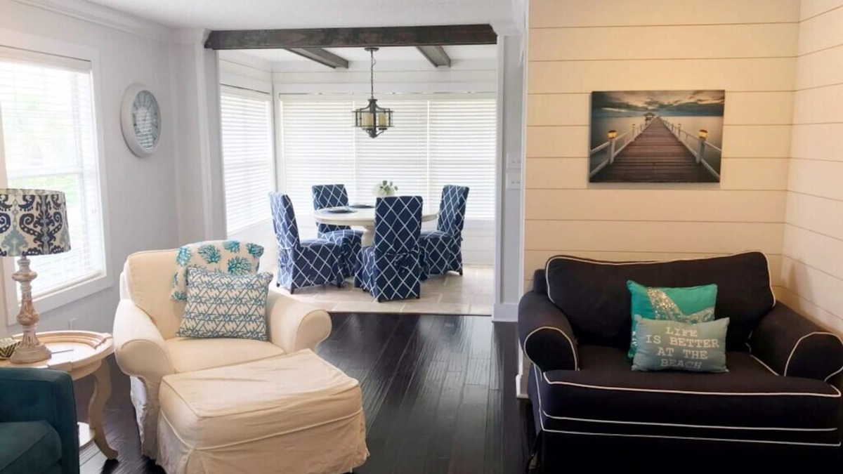 Saint Simons Heights Condo | Spacious Comfortable 2 Bedroom/2 Bath Condo - Gated South End