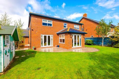 Chester House | Spacious Comfort for Contractors & Long-Term Guests