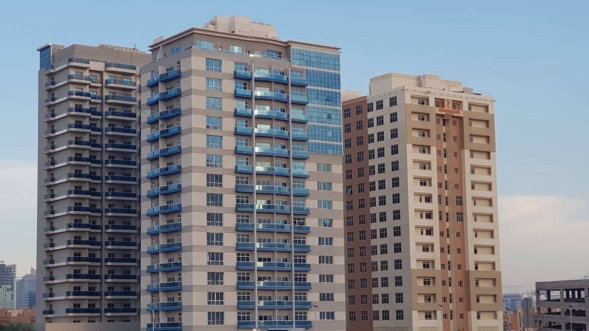 Dubai Production City Apartment | Spacious Comfortable Room 200+Reviews!