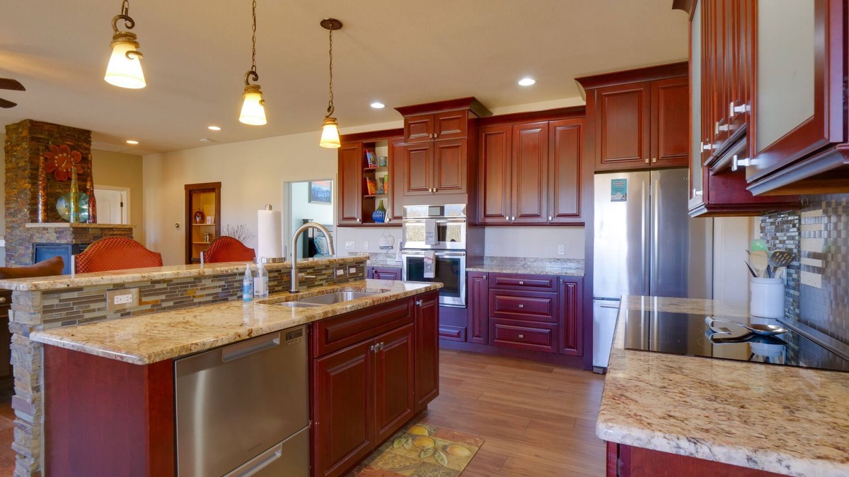 Como House | Spacious Como Vacation Rental w/Mountain Views!