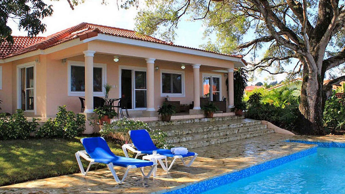 Urbanizacion Tavarez Villa | Spacious complex in gated Sosua residence, with sports courts, near beach&shops