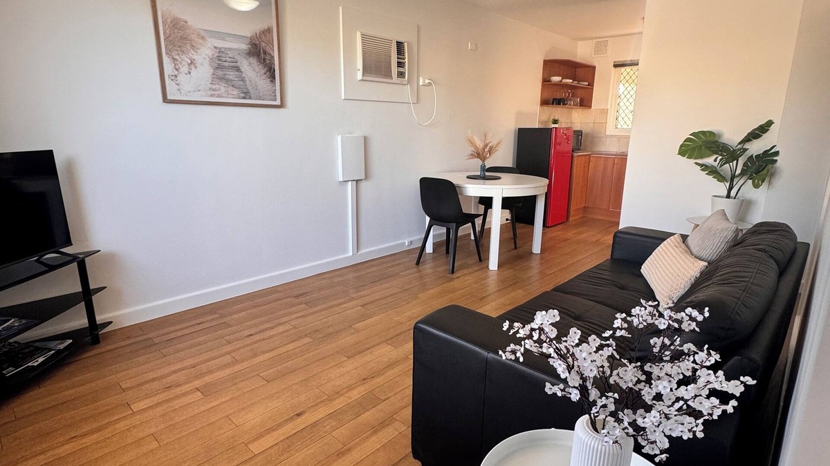 Rivervale Apartment | Spacious & Cosy Self-Contained Apartment
