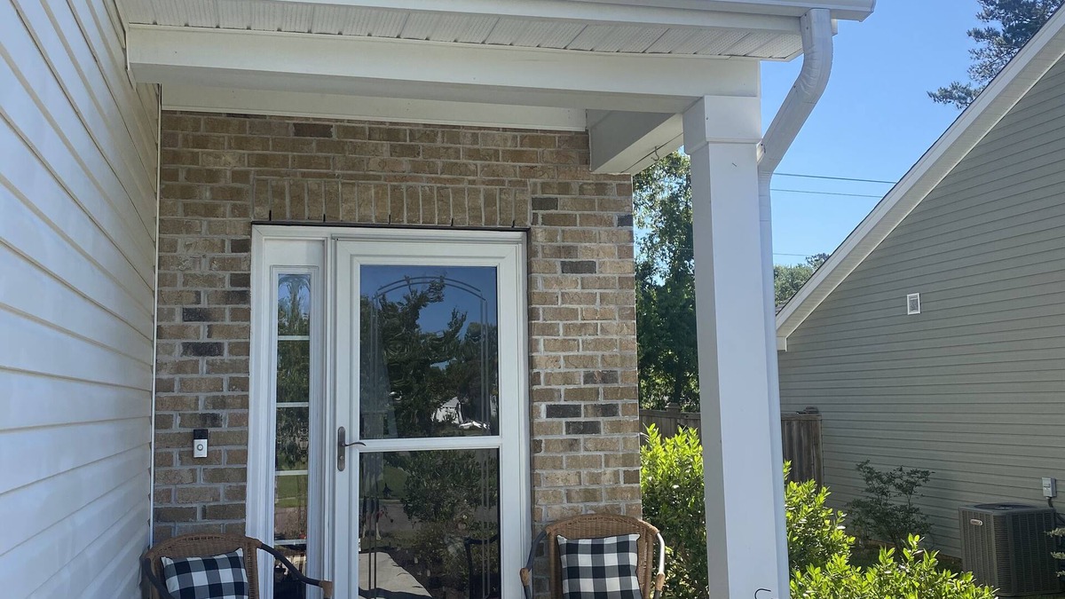Ladson House | Spacious/Cozy 3Bedroom/2.5 Bath Home