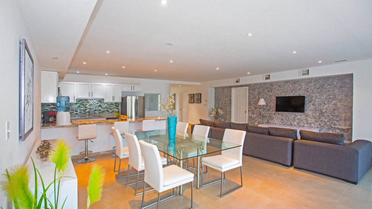 Cozumel Condo | Spacious&cozy ocean view condo w/great amenities, close to town and beaches!