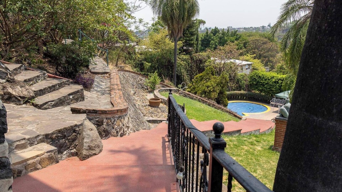 Tres de Mayo House | Spacious Cuernavaca House, 14 Guests, Pool & Grill