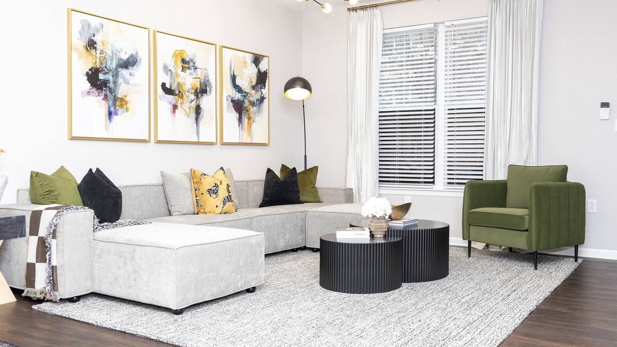 Washington House | Spacious DC Townhome
