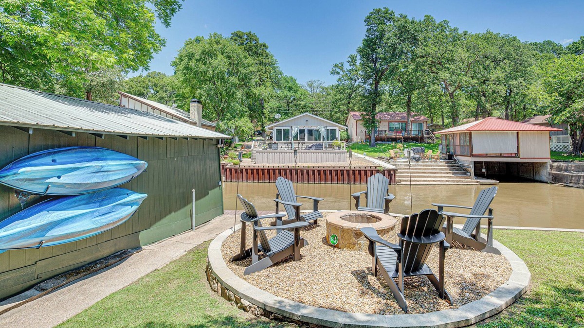 Gun Barrel City House | Spacious Deck: Waterfront Home in Gun Barrel City!