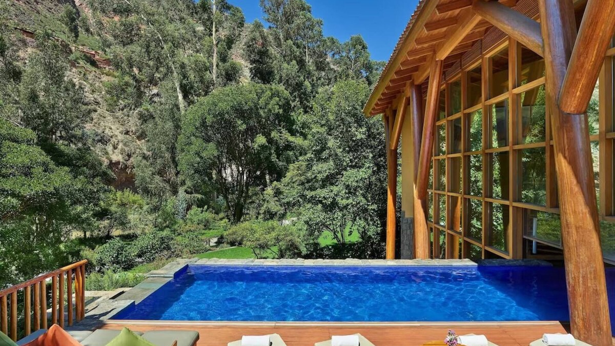 Maras Hotel | Spacious Deluxe 2 Queen Room w/Balcony | Free Parking | Onsite Pools & Spa