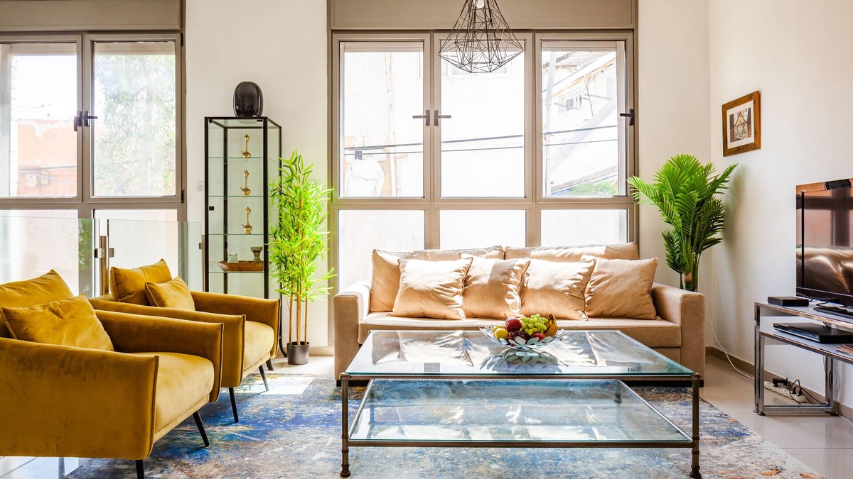 Tel Aviv Apartment | Spacious duplex in the kerem - 3 minutes from the beach
