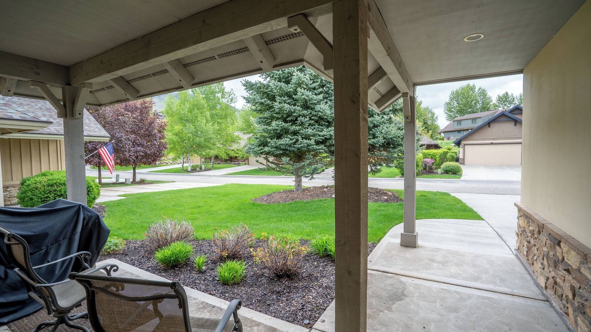 Eden House | Spacious Eden Getaway with Hot Tub
