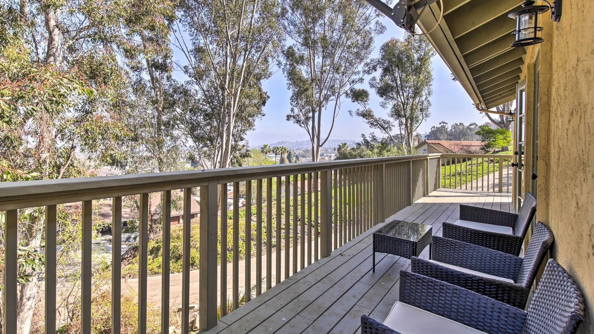 Mount Helix House | Spacious El Cajon Villa - 14 Mi to Downtown!