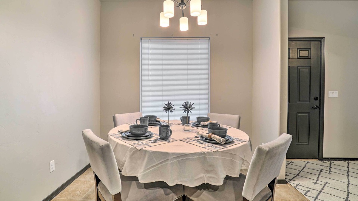 Biggs Field Apartment | Spacious El Paso Apt, 6 Mi to Downtown!