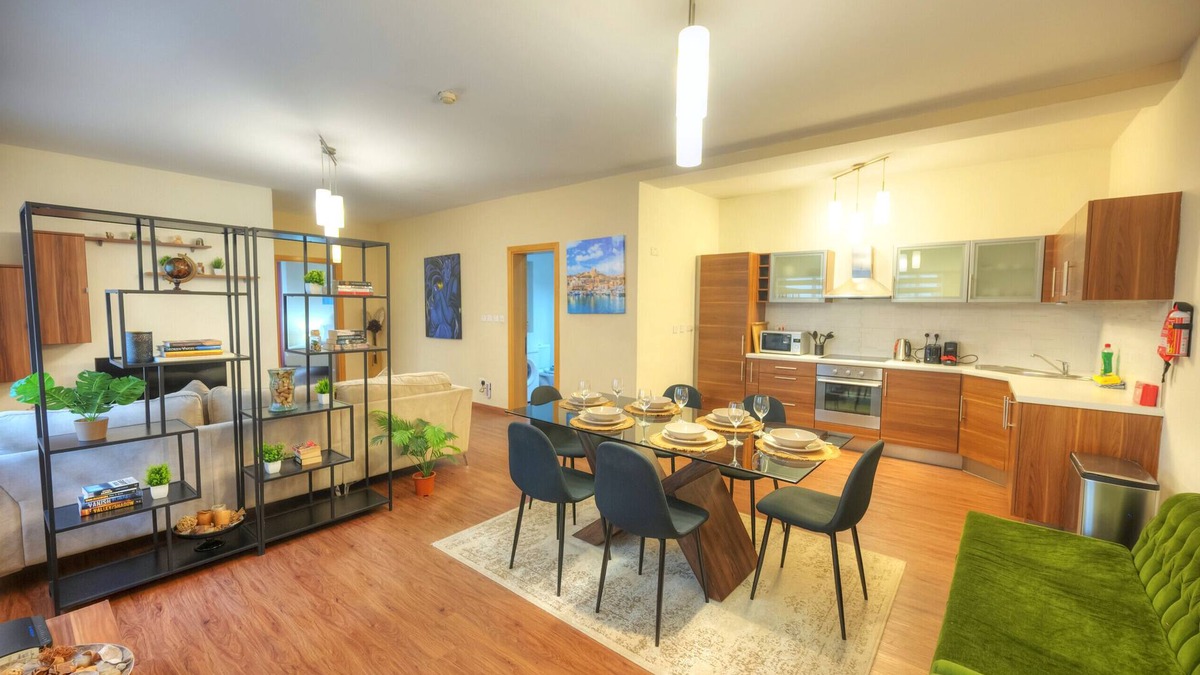 Pieta Apartment | Spacious & elegant 2 bedrooms, 2 bathrooms DBOR1-1