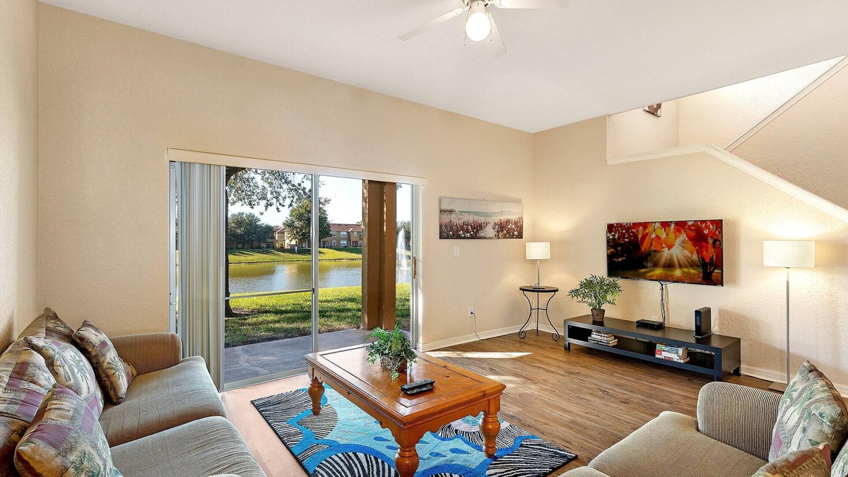 Wellington House | Spacious End-Unit Townhouse, 2 Master Suites, at Regal Palms, close to Clubhouse