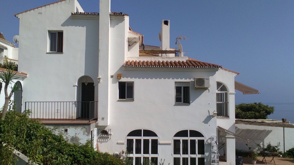 Rincon de la Victoria House | Spacious and comfortable house near the beach with view over village and sea.