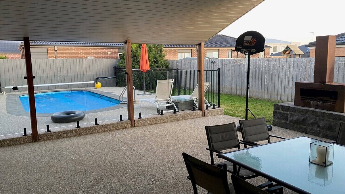 Clifton Springs House | Spacious Family Entertainer- Close to Wineries, Adventure Park and the bay