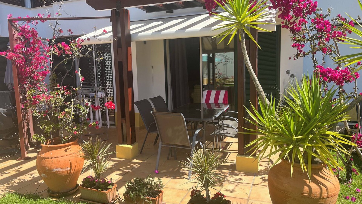 Quarteira Apartment | Spacious family-friendly ground floor apartment