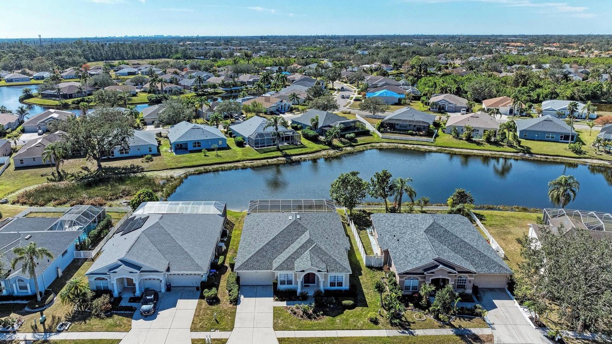 Sabal Harbour House | Spacious, family friendly 4-bedroom, pool/spa lakefront home.