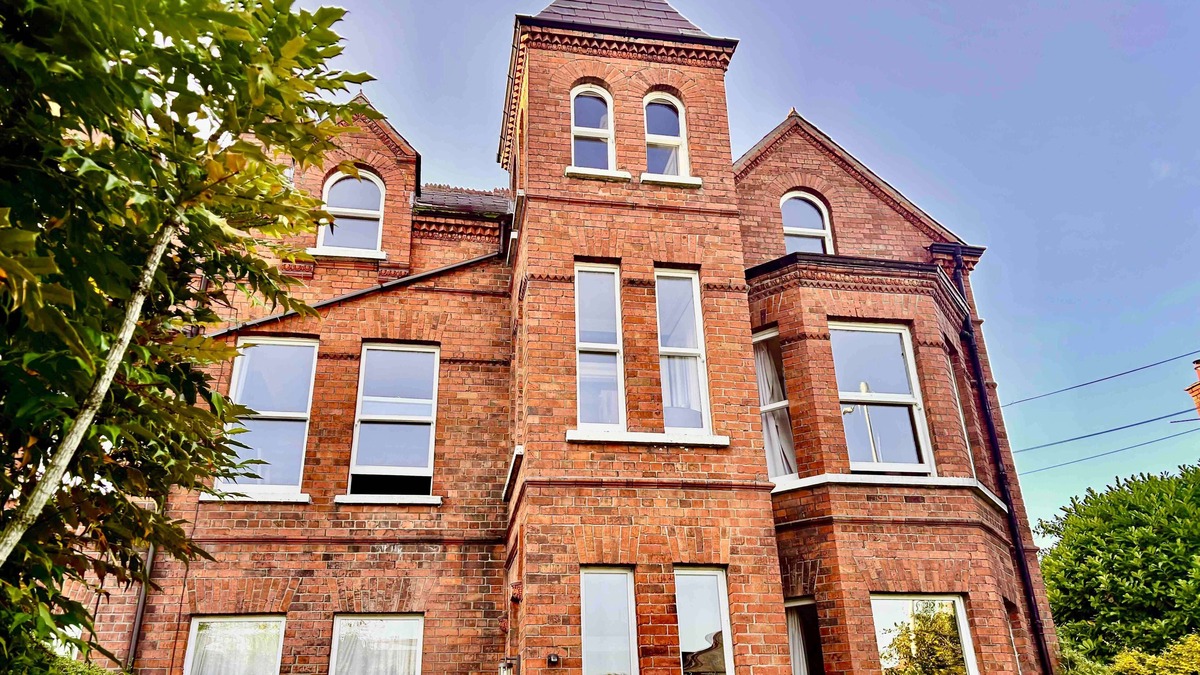 Belfast House | Spacious family-friendly & pet-friendly Victorian home in bustling east Belfast