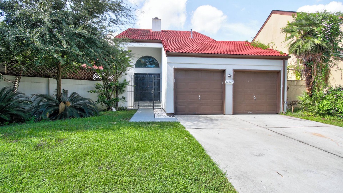 Meadows Place House | Spacious Family-Friendly 3BR Home w/Yard Near Richmond & Rosenberg