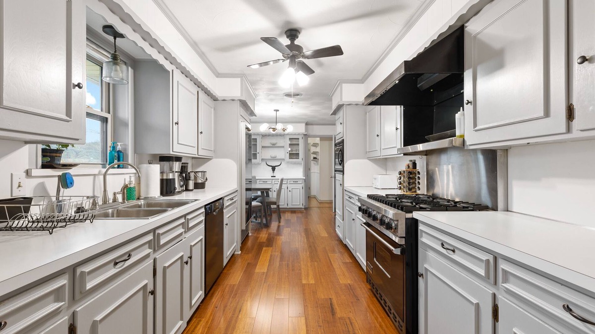 Northeast Dallas House | Spacious Family Home in East Dallas