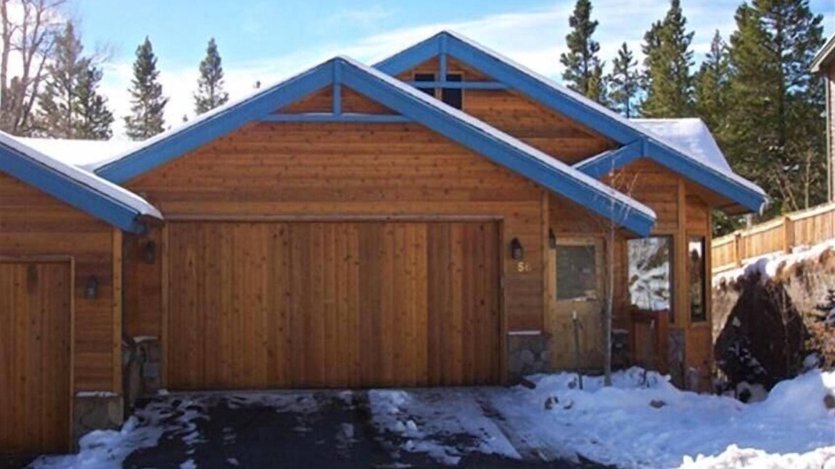 Silverthorne House | Spacious Family Home Close to 4 Ski Resorts, Summit County CO- Mountain Serenity