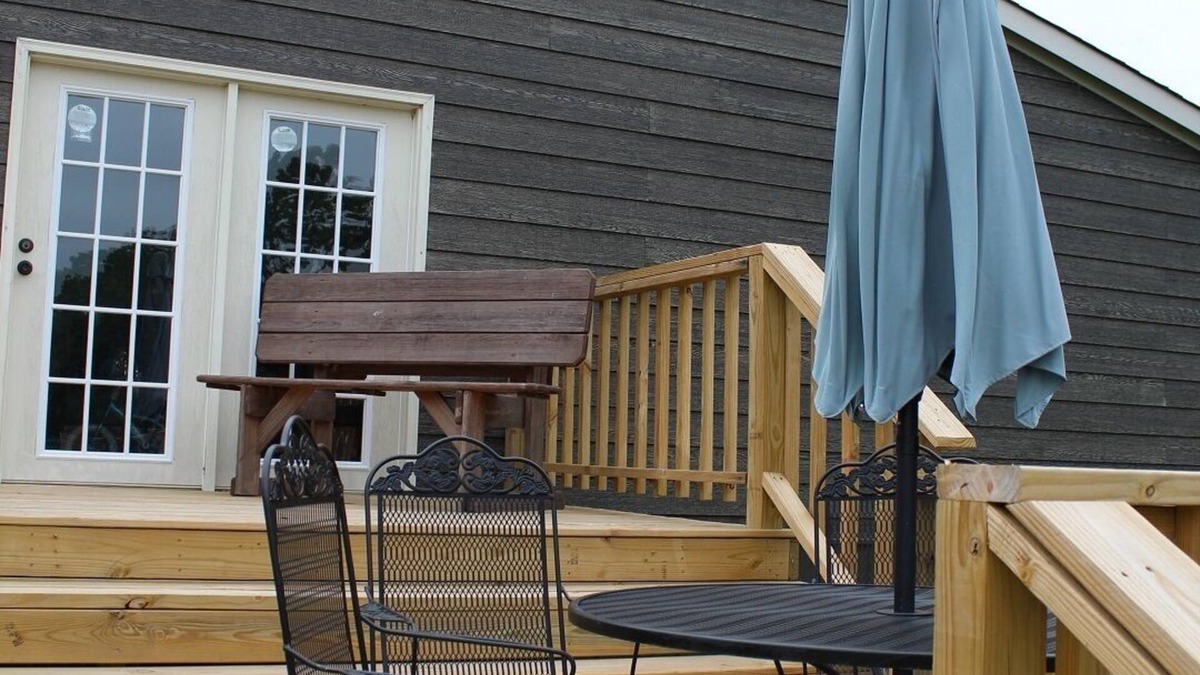 Gober House | Spacious Four Bedroom Lake House with Lake access