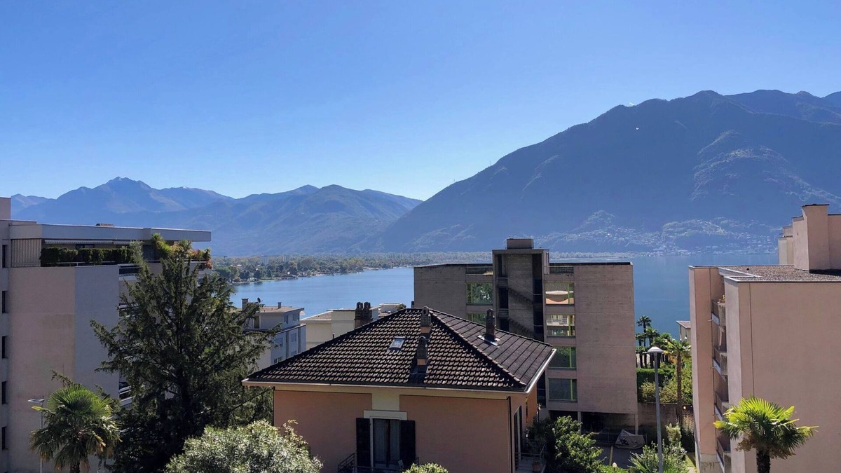 Minusio Apartment | Spacious four-star apartment with lake and mountain views in Minusio, Switzerlan