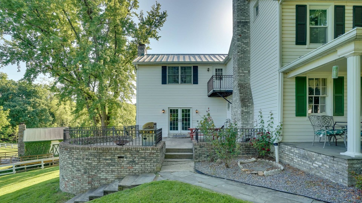 Frederick House | Spacious Frederick Retreat w/ Pond Near Downtown