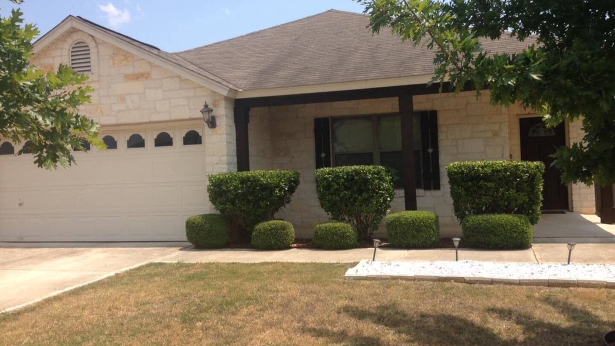 McKinney House | Spacious, Friendly & Welcoming 3 Bedroom Home