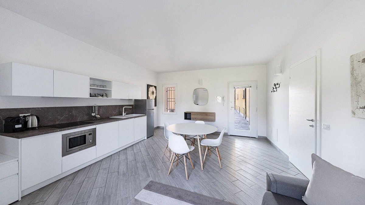 Soiano del Lago Apartment | Spacious ground floor apartment with pool